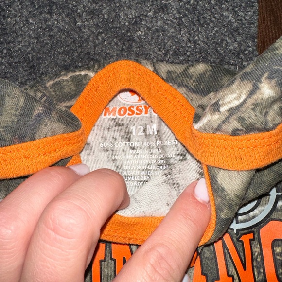 Mossy Oak Graphic Print Onesie Pack of 2 - Picture 4 of 4